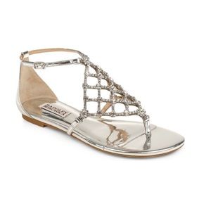 Badgley Mischka Zoanne Champagne Leather Rhinestone Flat Thong Sandals W/OUT Box